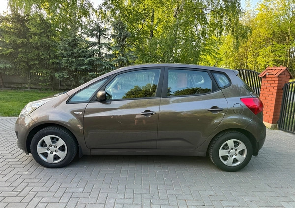 Kia Venga cena 25900 przebieg: 194000, rok produkcji 2013 z Czersk małe 326